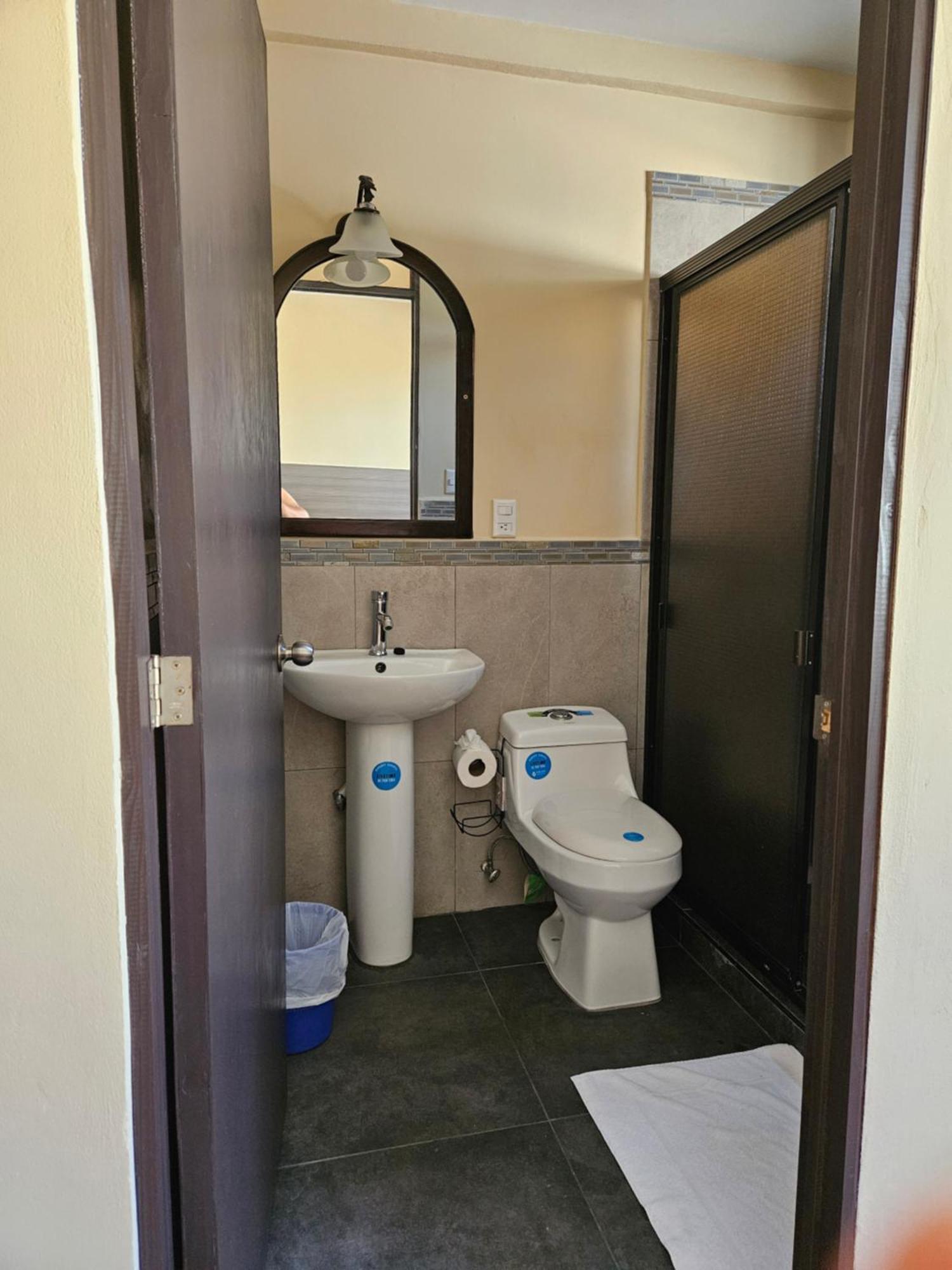 Habitaciones Casa Cuscatlan Tamanique Rum bild